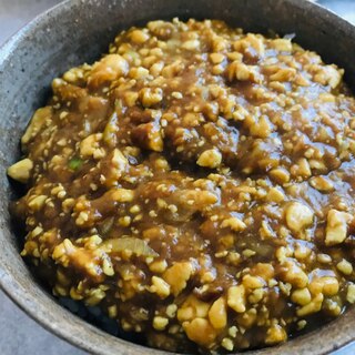 豆腐アレンジ！木綿豆腐のカレーそぼろ丼♫